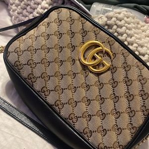 GUCCI Monogram GG Marmont Chain Bag